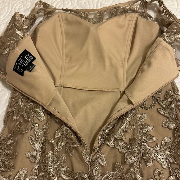 Alex Evenings Mother of the Bride gown champagne sequins 8P - Picture 10 of 11